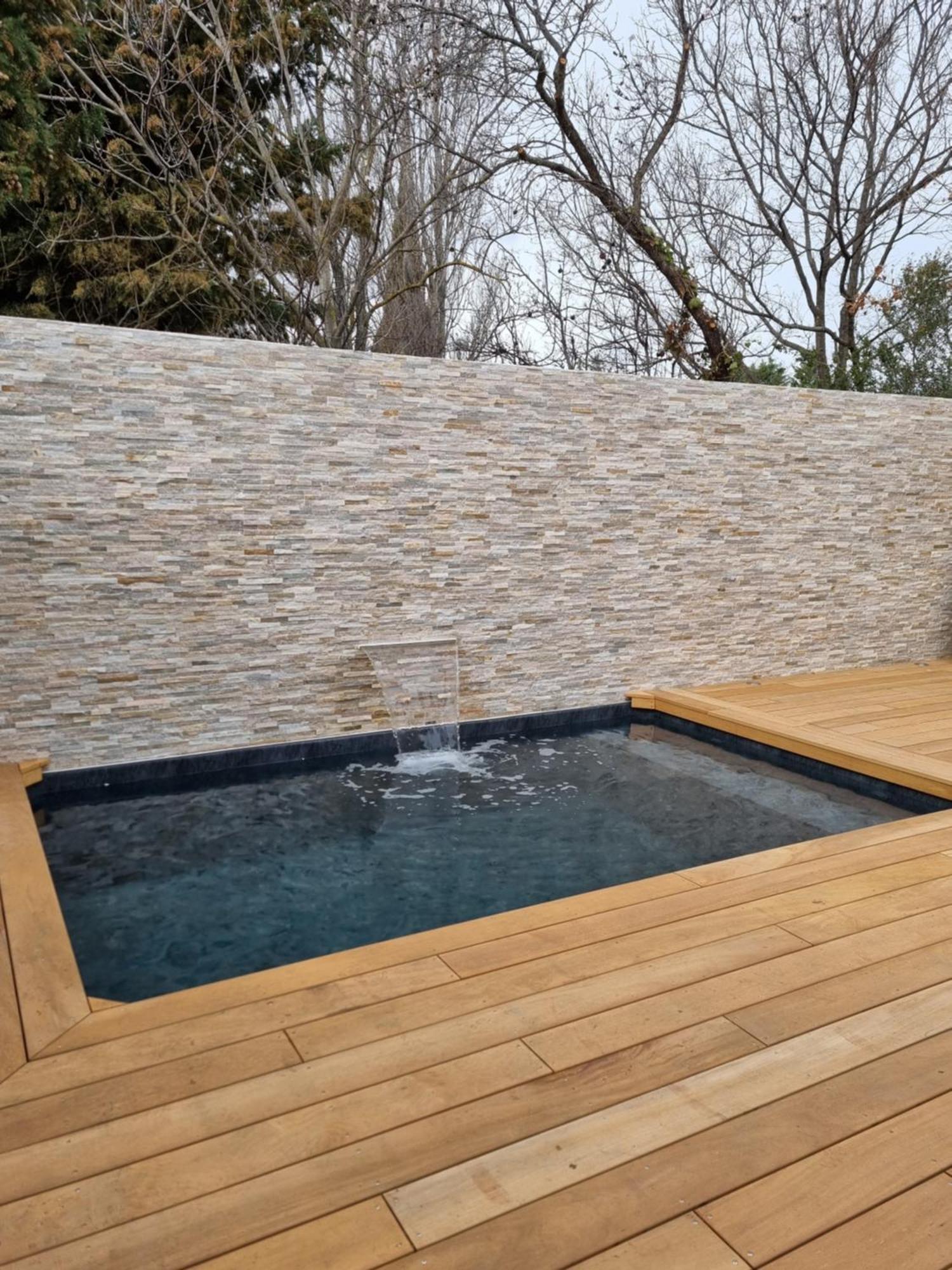 Le Cocoon - Jacuzzi, Sauna Et Piscine Privee Carpentras Eksteriør bilde